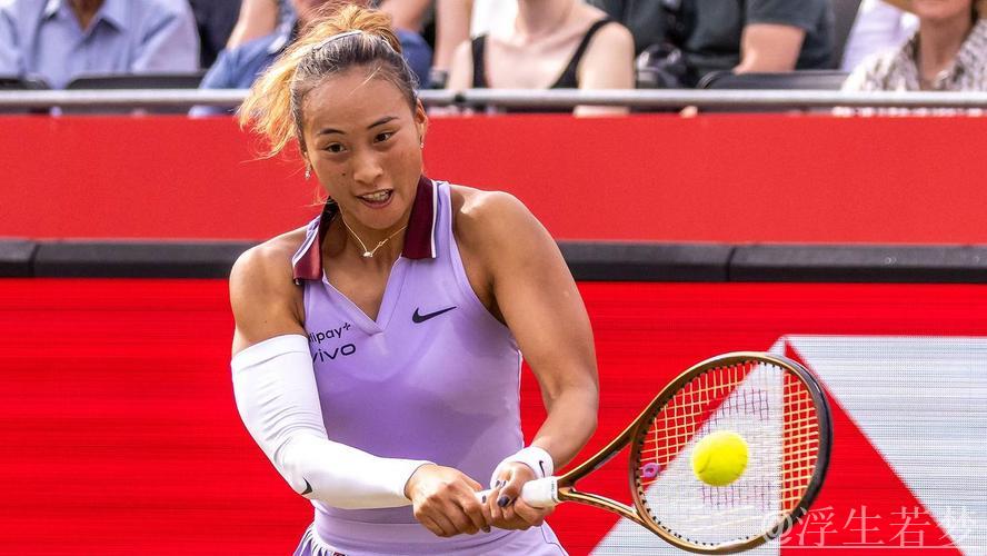 郑钦文直落两盘击败拉杜卡努 首次闯入草地赛四强 郑钦文直落两盘击败拉杜卡努 首次闯入草地赛四强