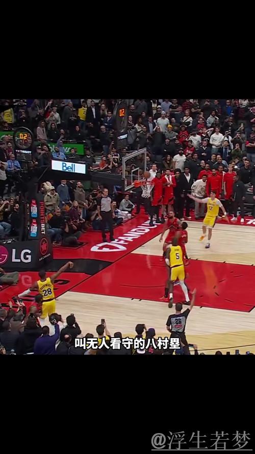 詹姆斯接八村塁妙传命中空心三分 詹姆斯接八村塁妙传命中空心三分