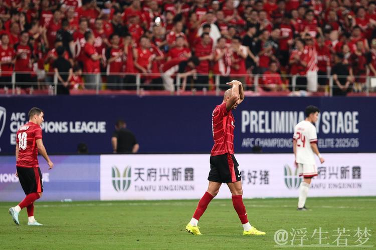 中超-罗慕洛费利佩齐发威 成都蓉城3-0完胜山东泰山